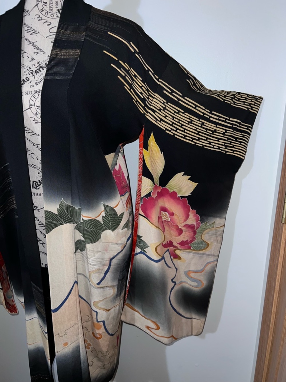 Vintage Japanese Silk Kurotomesode Kimono Hand Painted Floral Gold Embroidery - Picture 3 of 16